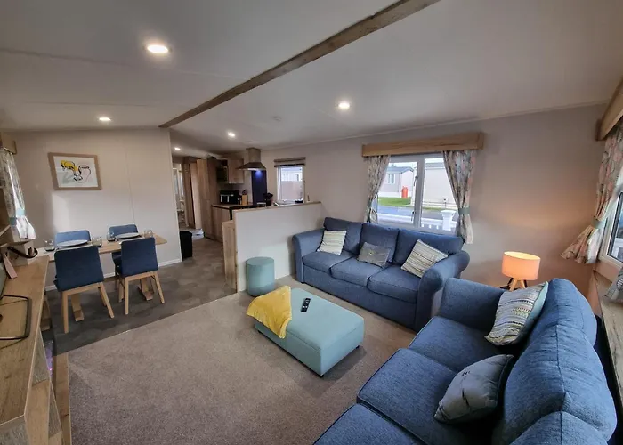 Golden Palm Resort - The Adelaide - Coastal Caravan Breaks