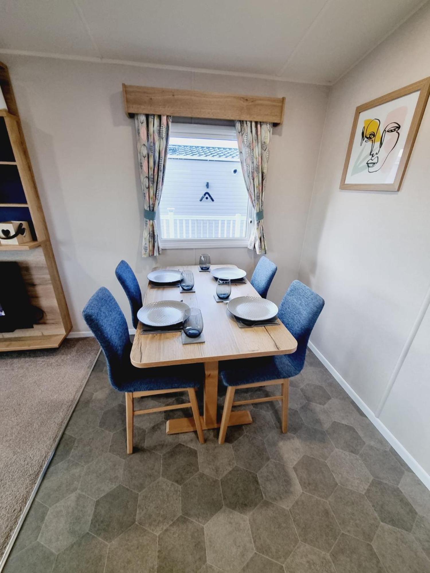 Golden Palm - The Adelaide - Coastal Caravan Breaks * Skegness